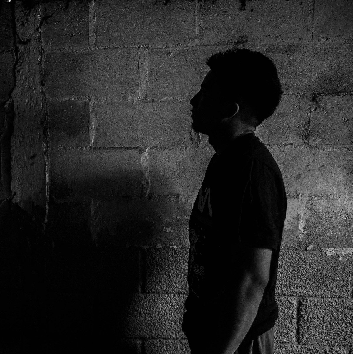 Testimonios Sobrevivientes De Las C rceles Del R gimen